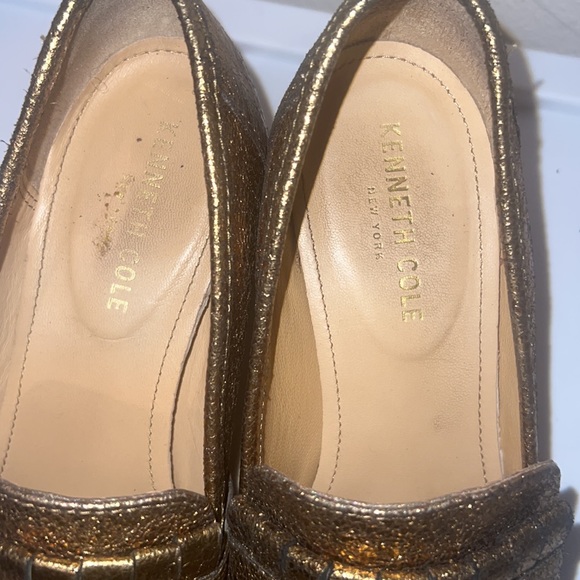 Kenneth Cole size 6 1/2 bronze thick heel - Picture 4 of 8